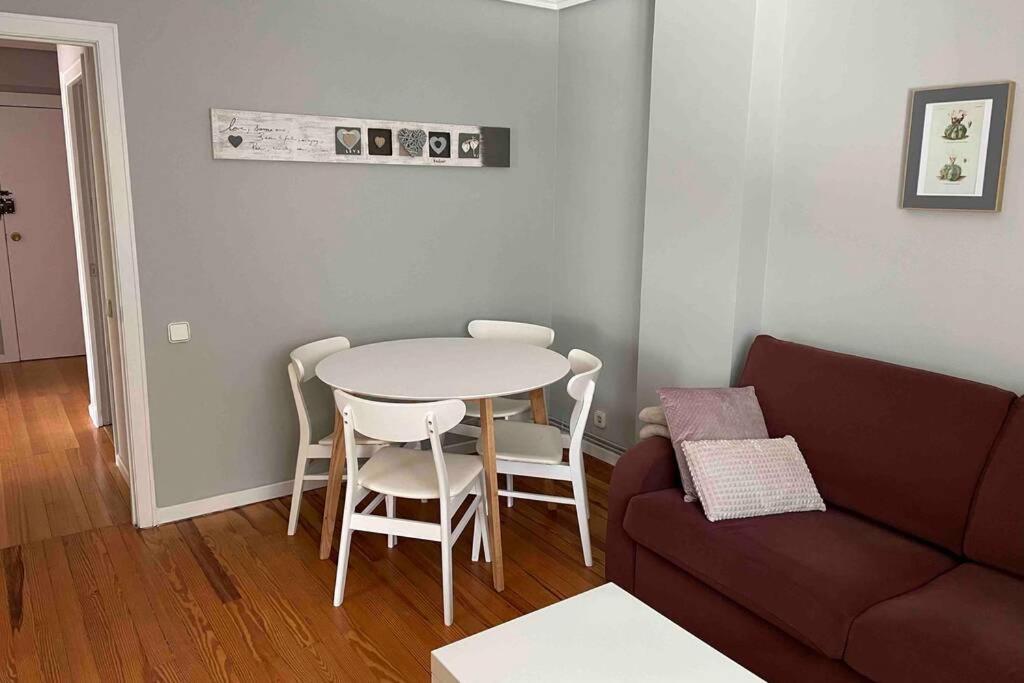 Coqueto Apartamento Cerca De La Playa ซานตานเดร์ ภายนอก รูปภาพ